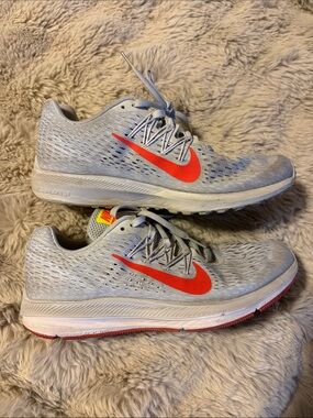 Nike light Gray Women's Running Shoes